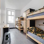Najtansze Noclegi Pilsudskiego 93