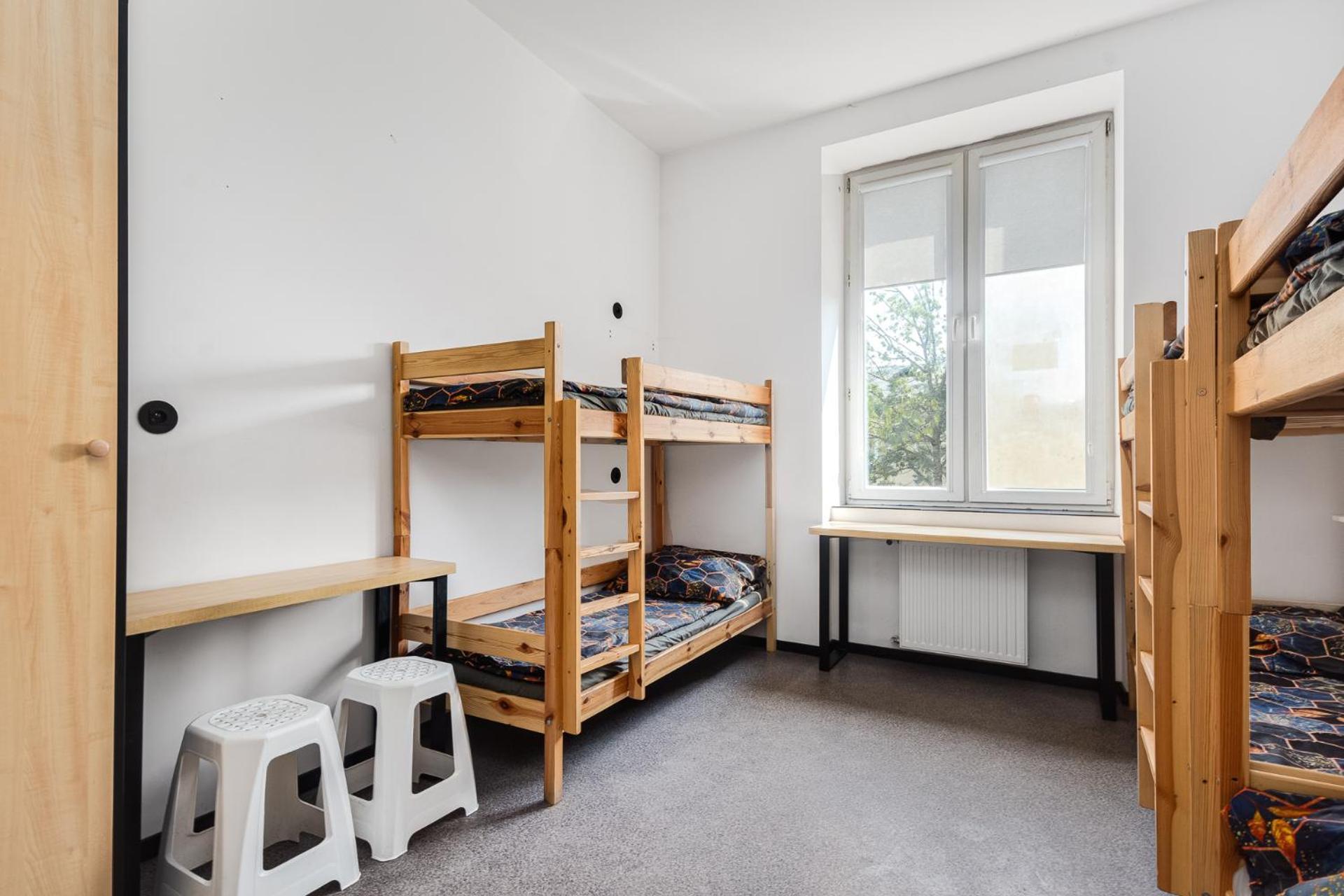 Hostel Najtansze Pilsudskiego 93 *