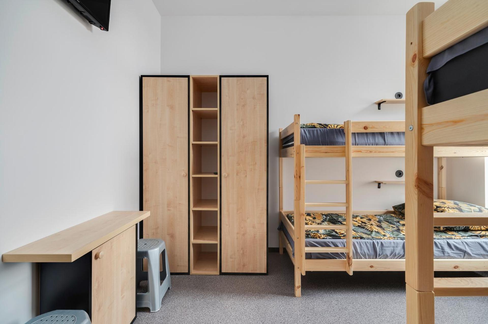 Hostel Najtansze Pilsudskiego 93 *